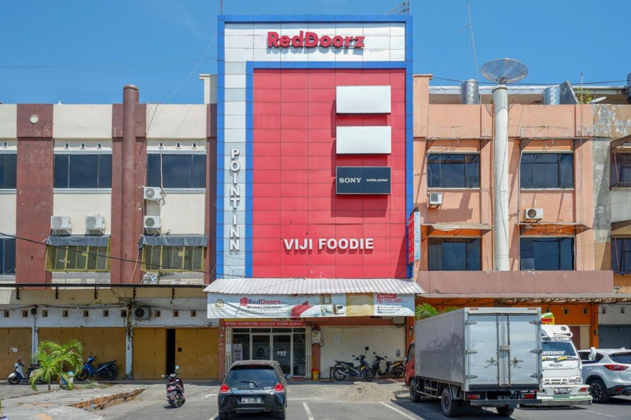 Reddoorz Plus @ Losari Makassar Buitenkant foto