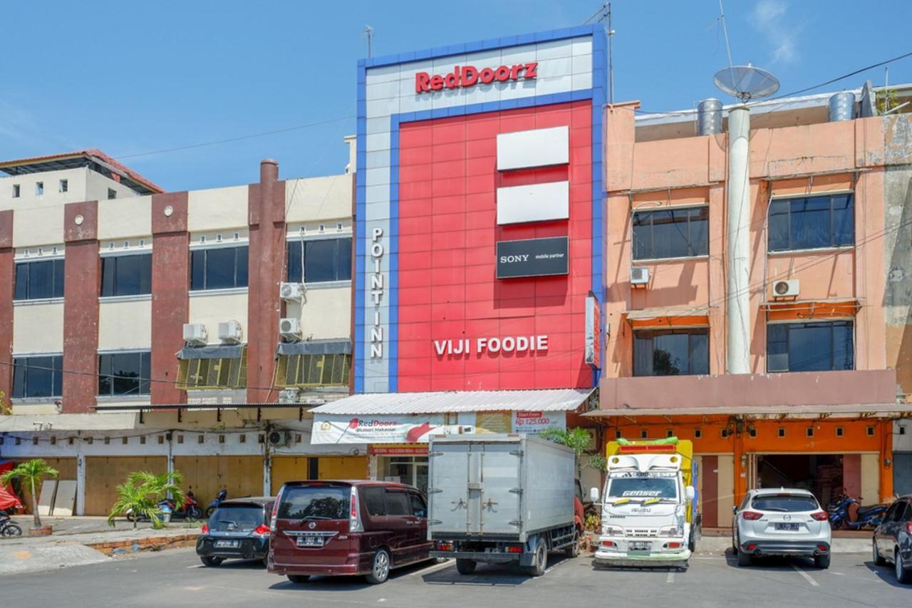 Reddoorz Plus @ Losari Makassar Buitenkant foto
